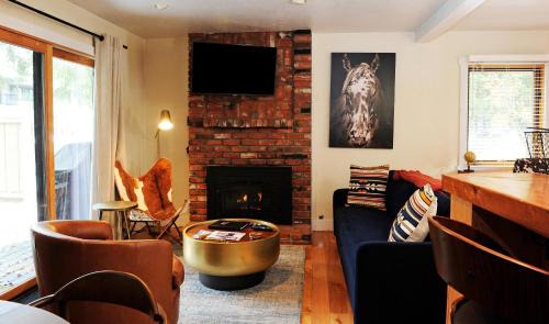 Ketchum House | Andora Villa Condo 109