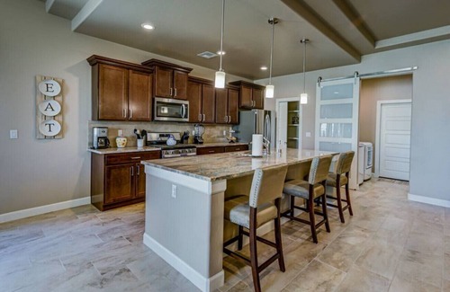 Las Cruces House | Andromeda · Desert Retreat Near Red Hawk Golf Course