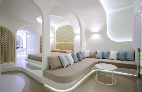 Imerovigli Hotel | Andronikos Santorini