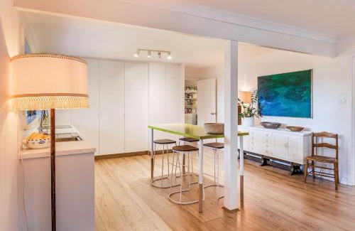 Eagle Bay House | Anelga - Beachfront on Eagle Bay