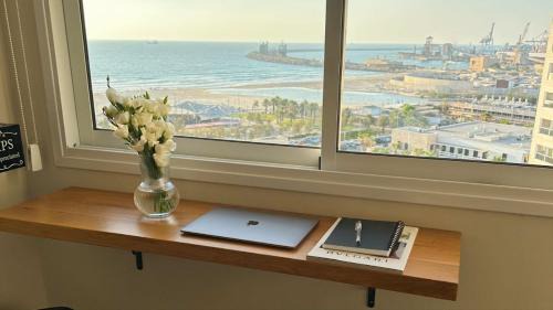 Ashdod Apartment | Angel Apt-Amazing SeaView-Netfix-Wifi-Free Parking