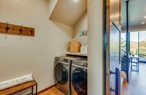 Angel Fire House | Angel Fire Home with Hot Tub Less Than 1 Mi to Ski Slopes!