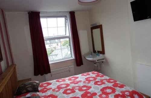 Tiverton House | Angel Guesthouse