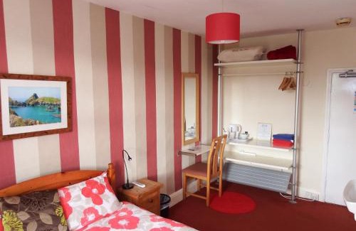 Tiverton House | Angel Guesthouse