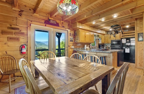 Gatlinburg - Pigeon Forge Cabin | Angels View