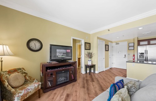Lake Las Vegas Condo | Angled Lake & Village View Retreat, Lake Las Vegas