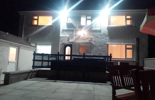 Amlwch House | Anglesey home by the sea