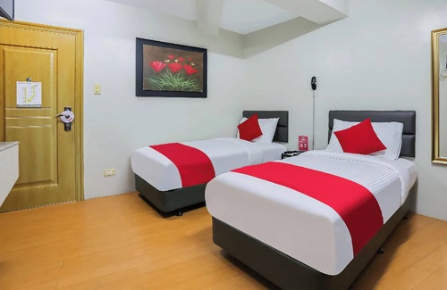 Dona Imelda Hotel | Anglo Residences near SM Mezza