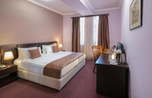 Kentron Hotel | Ani Central Inn