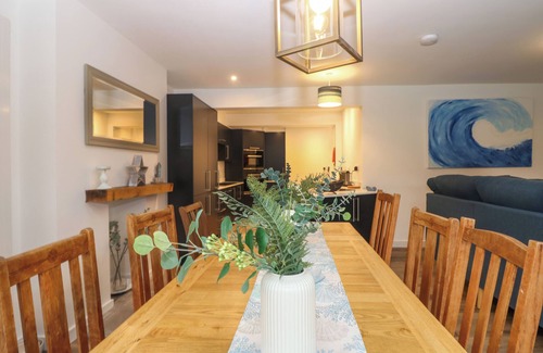 Looe Cottage | ANJOMA, pet friendly, country holiday cottage, with a garden in Looe