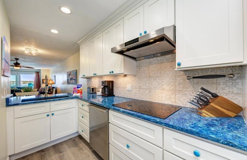 Bradenton Beach Condo | Anna Maria Island Beach Palms 5B