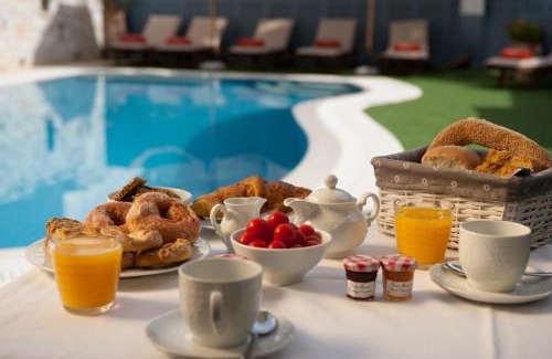 Parikia Hotel | Anna Platanou Hotel