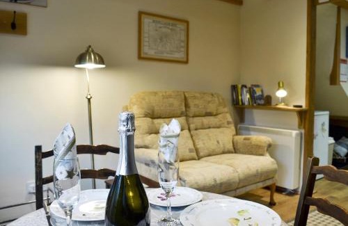 Milton Combe House | Annies Cottage