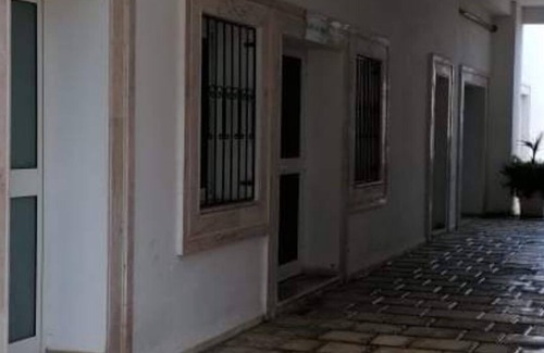 Hammamet Apartment | Annual rental 350€/month An S1 apartment with swimming pool and parking