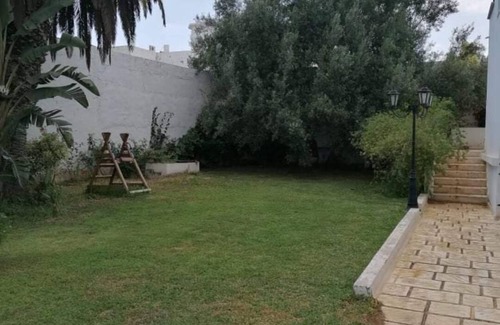 Hammamet Apartment | Annual rental 350€/month An S1 apartment with swimming pool and parking