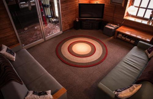 Niseko House | Annupuri Oasis Lodge