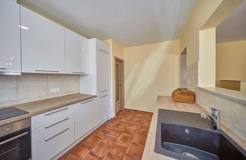 Businci Apartment | Anovi Holiday House by Litto