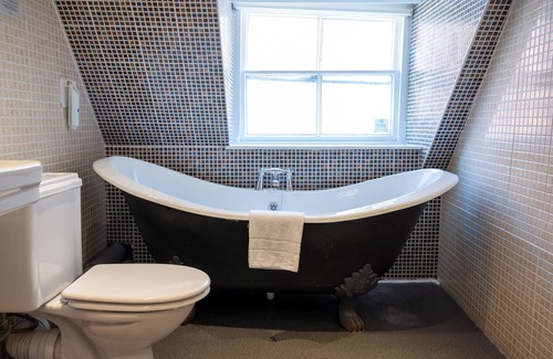 Poole Hotel | Antelope Hotel by Greene King Inns