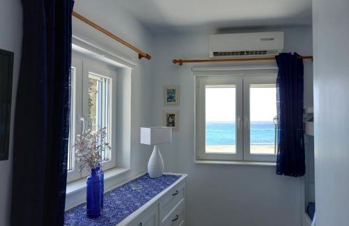 Exomvourgo House | Anthie's shore house