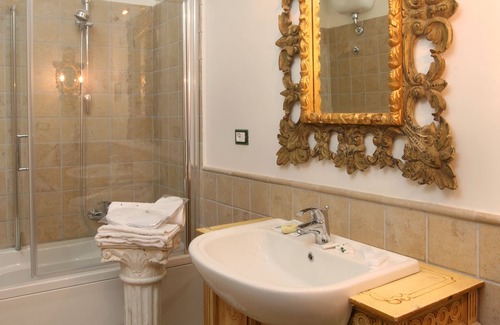 Rione V Ponte House | Antica Dimora De Michaelis