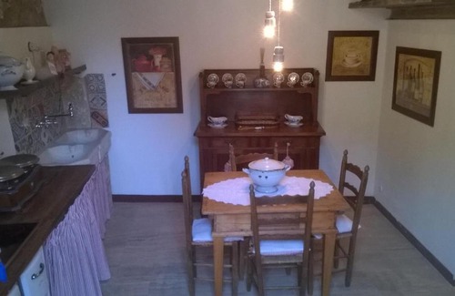 Castiglione d'Orcia Apartment | antico teatro