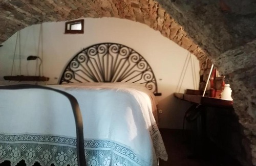 Castiglione d'Orcia Apartment | antico teatro
