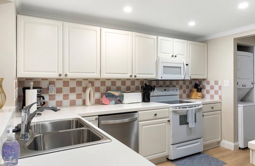 Meadows Condo | Antigua Retreat- 2BR 2BA waterfront condo w/pool & boat slip