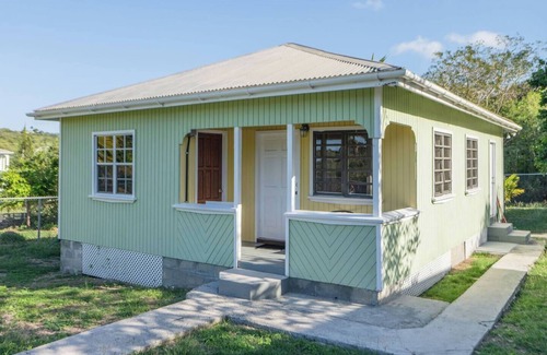 Saint John Parish House | Antiguan Village Retreat