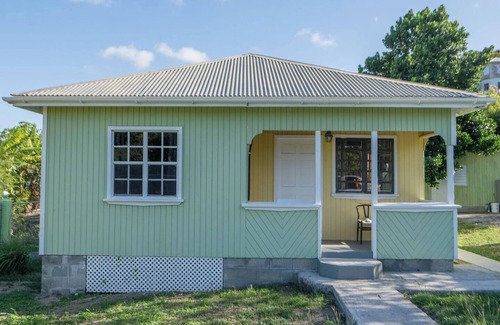 Saint John Parish House | Antiguan Village Retreat