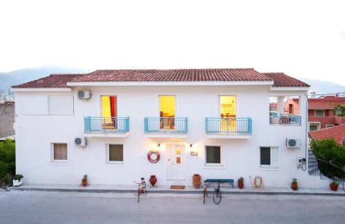Sami Apartment | Antisamos Studios