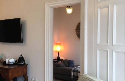 Leith House | Antler Guest House