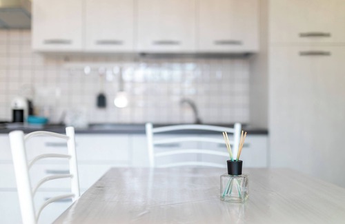 Trinita d'Agultu Apartment | Apartment 'Green Garden F1' with Sea View Garden & Wi-Fi