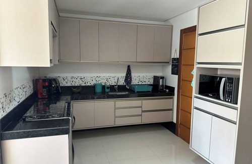 Southeast Region Apartment | Apart de Luxo de frente para a PRAIA DO MORRO! 4 suítes, 3 vagas, ar cond, WIFI