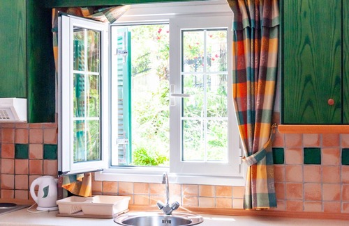 Agios Gordios House | Apart Hotel Blumarin