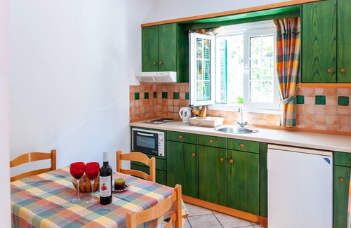 Agios Gordios House | Apart Hotel Blumarin