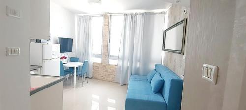 Bat Yam Apartment | apart hotel tlv/bat yam beach front 834