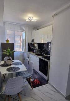Hunedoara Apartment | Apartament central pe pietonala nr2