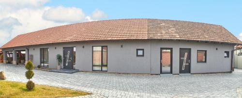 Alba Iulia House | Apartament TANGO la casa PIANO HOUSE ,cu parcare