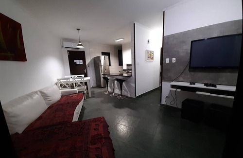 Vila Clais Apartment | Apartamento com Piscina a uma Quadra da Praia