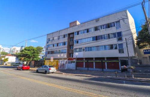 Alto da Gloria Apartment | Apartamento com 1 quarto próximo Estádio Couto Pereira