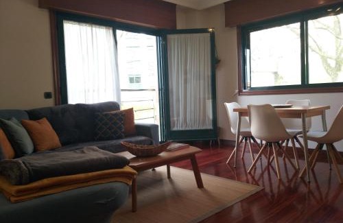 Vigo Apartment | Apartamento completo con parking privado y WiFi en San Roque