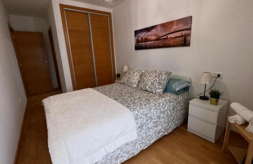 Viveiro Apartment | Apartamento con balcón y vistas al mar