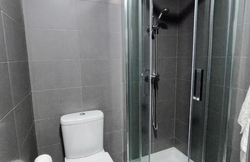 Viveiro Apartment | Apartamento con balcón y vistas al mar