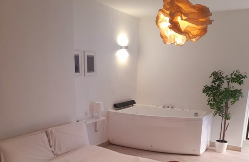 Benicalap Apartment | Apartamento con Jacuzzi y Cocina