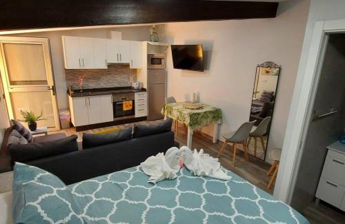 Bueu Apartment | Apartamento con patio cerca de la playa