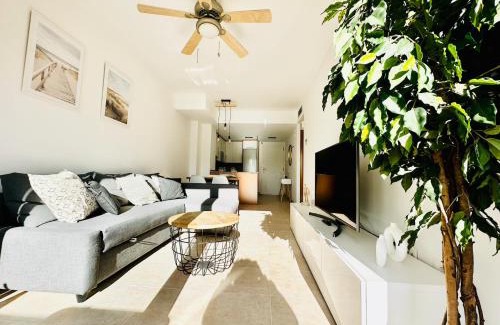 Miami Platja Apartment | Apartamento con Piscina y Jardín Espectacular Cala Sirenas - Nuevo
