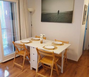 Pals Apartment | Apartamento con piscina y wifi cerca de la playa
