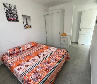 Girardot Apartment | Apartamento Conjunto Aqualina Orange