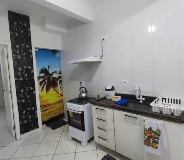 Guaratuba Apartment | APARTAMENTO COQUEIROS A 1 QUADRA DO MAR