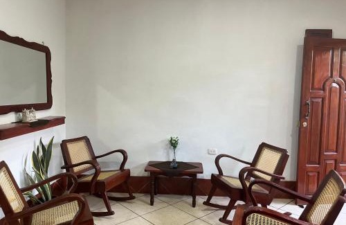 Leon Apartment | Apartamento El Madroño